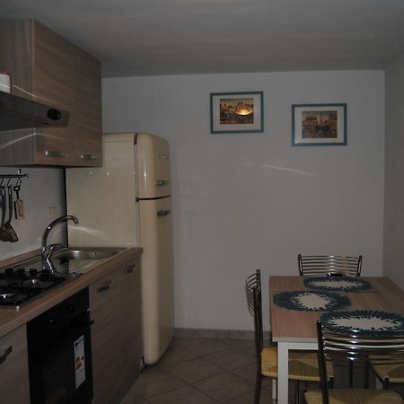 Il Susino Apartment Tirrenia Luaran gambar